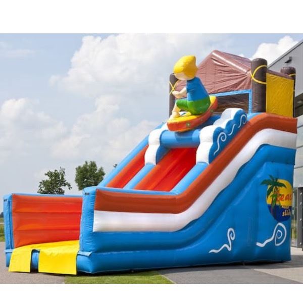 De Sensatie van de Grote Opblaasbare Glijbaan Beleef plezier en opwinding op de grote opblaasbare glijbaan