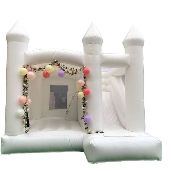 Huur een wit springkussen met glijbaan voor je bruiloft in Heerlen Wit springkussen met glijbaan voor bruiloft in Heerlen